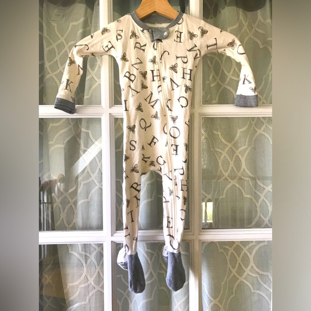 Burt Bees’ Baby size 12 months footie snug-fitting sleep and play in GUC